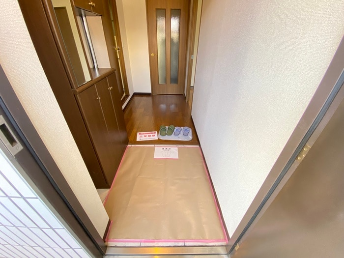 物件内観写真16　(玄関)