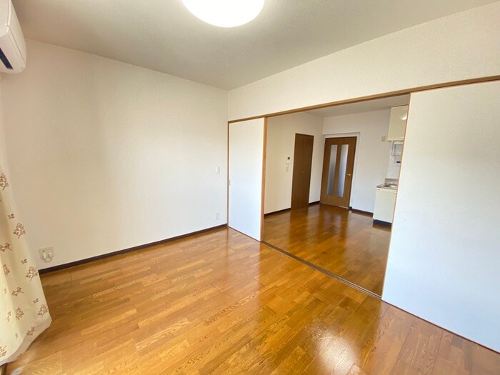 物件内観写真21　(居室)