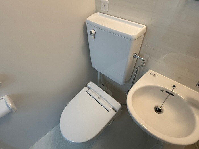 物件内観写真16　(トイレ)