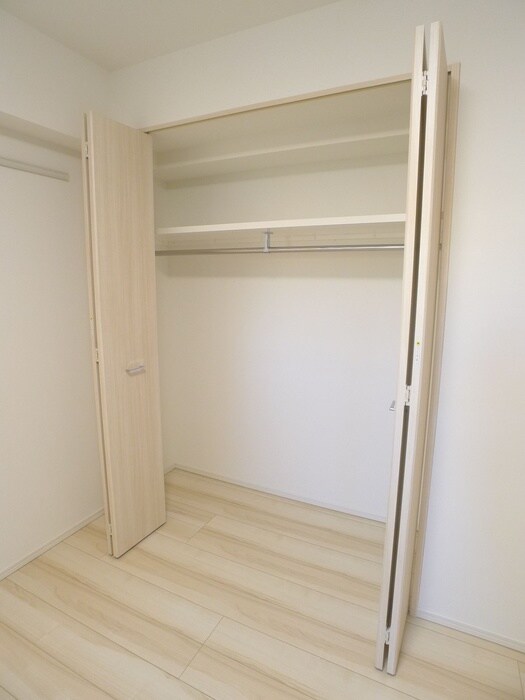 物件内観写真12　(収納)