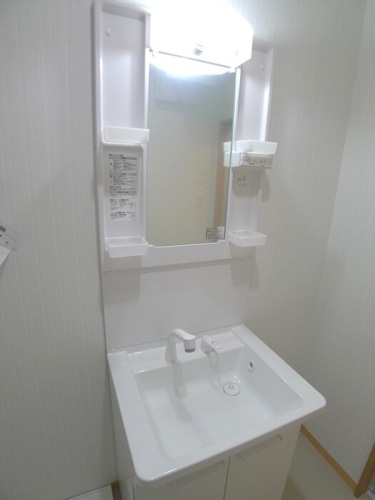 物件内観写真11　(洗面)