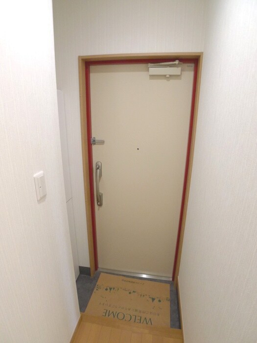 物件内観写真15　(玄関)