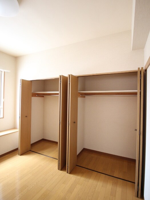 物件内観写真10　(収納)