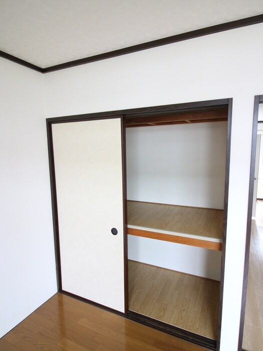物件内観写真11　(収納)
