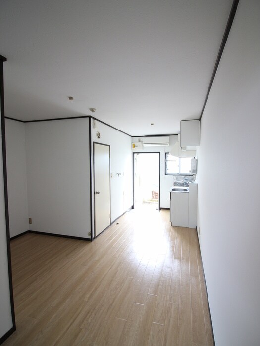 物件内観写真16　(居室)