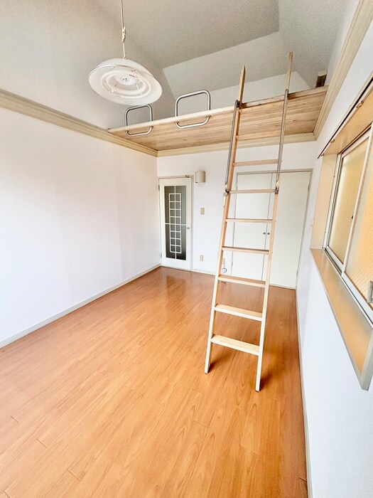 物件内観写真11　(居室)