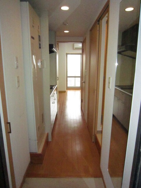 物件内観写真7　(廊下)