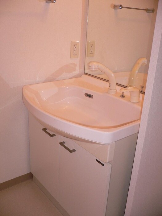 物件内観写真9　(洗面)