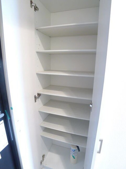 物件内観写真10　(靴箱)