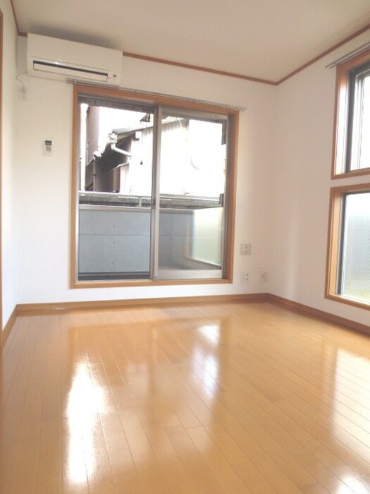 物件内観写真9　(居室)