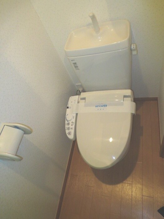 物件内観写真14　(トイレ)