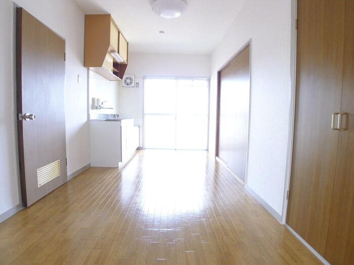 物件内観写真7　(居室)