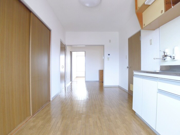 物件内観写真8　(居室)