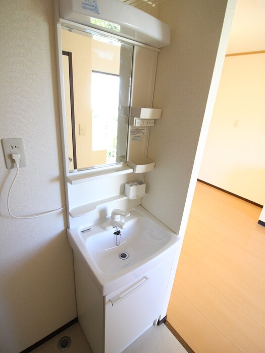 物件内観写真12　(洗面)