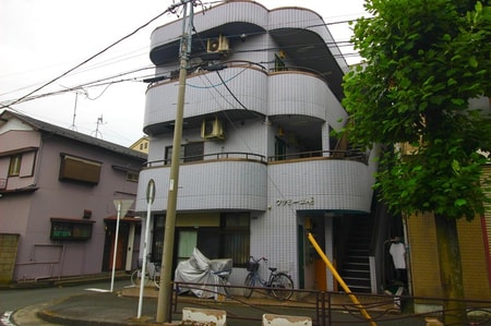 ファミーユ庵外観写真