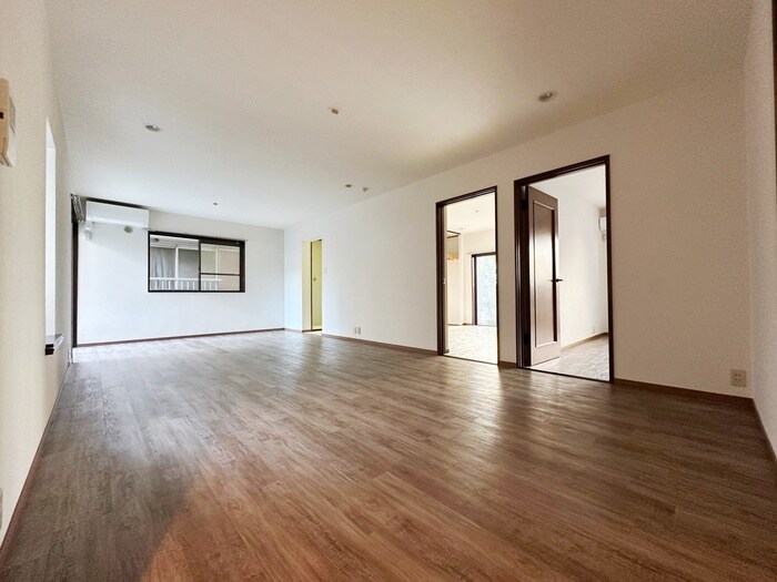 物件内観写真18　(居室)