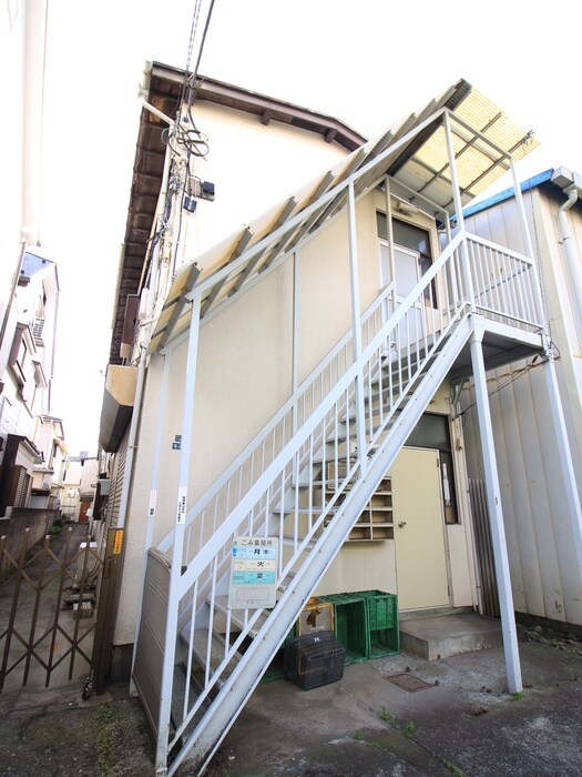 物件外観写真2　(駐輪場)