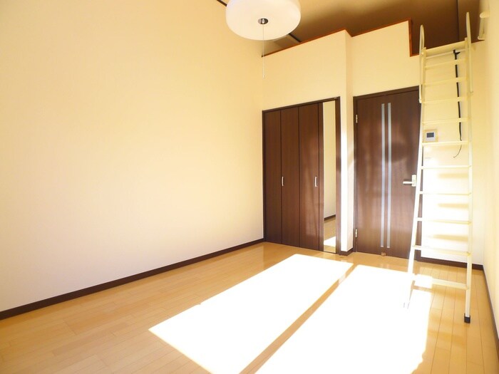 物件内観写真9　(居室)