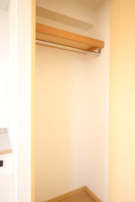 物件内観写真15　(収納)