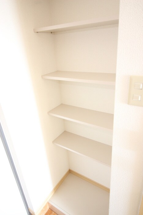 物件内観写真18　(靴箱)