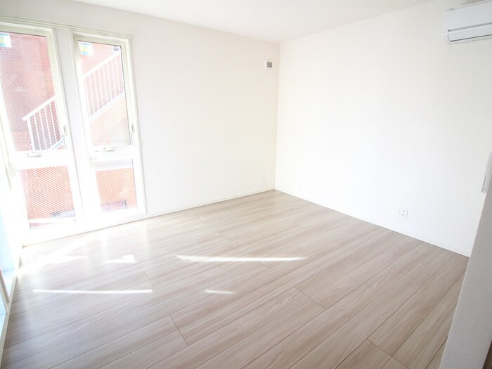 物件内観写真6　(居室)