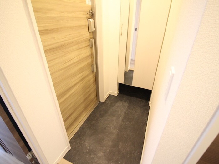 物件内観写真15　(玄関)