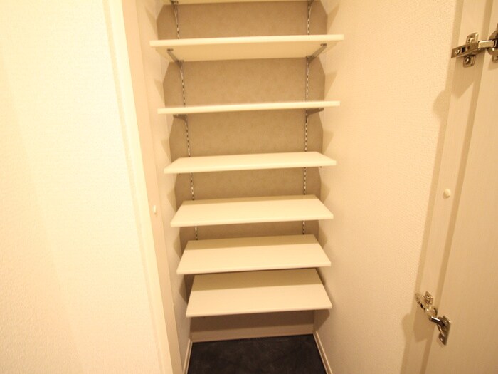 物件内観写真17　(靴箱)