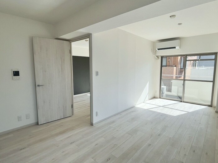 物件内観写真11　(居室)