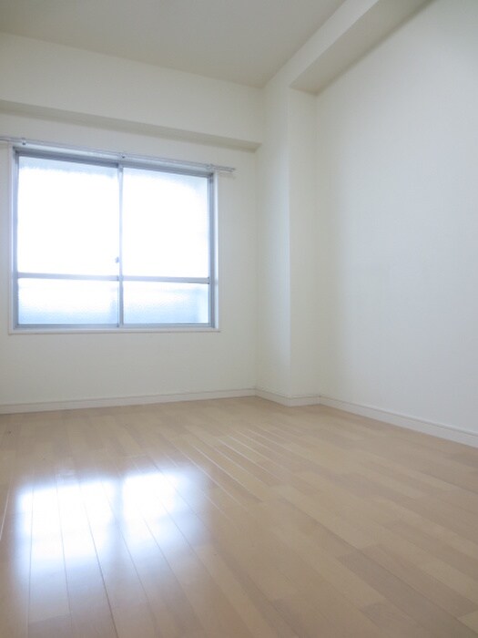 物件内観写真4　(居室)