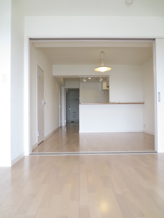 物件内観写真5　(居室)