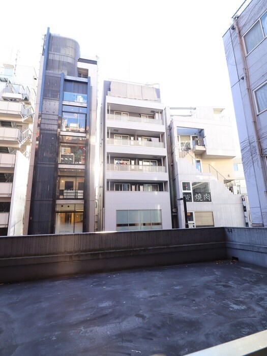 物件内観写真16　(室内からの展望)