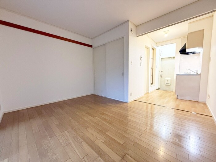 物件内観写真4　(居室)