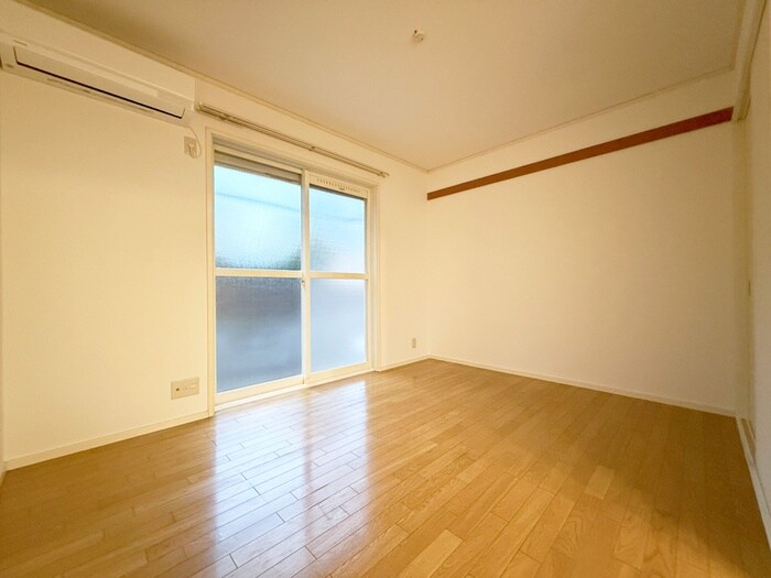 物件内観写真6　(居室)