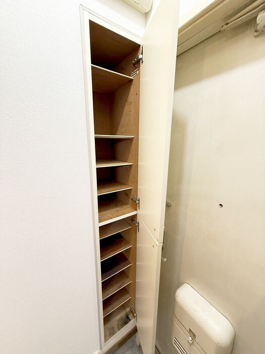 物件内観写真14　(靴箱)