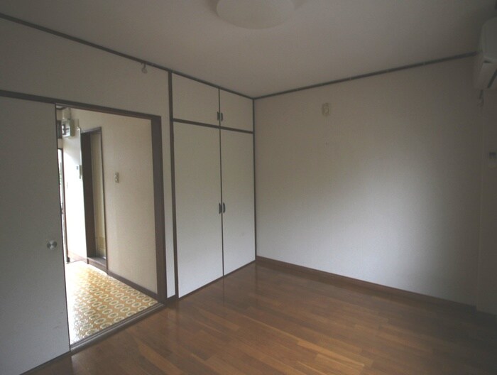 物件内観写真9　(居室)