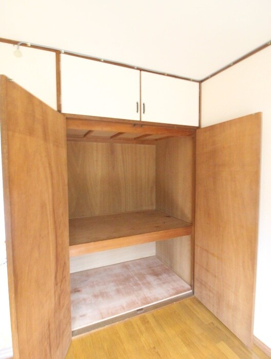 物件内観写真12　(収納)