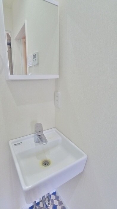 物件内観写真12　(洗面)