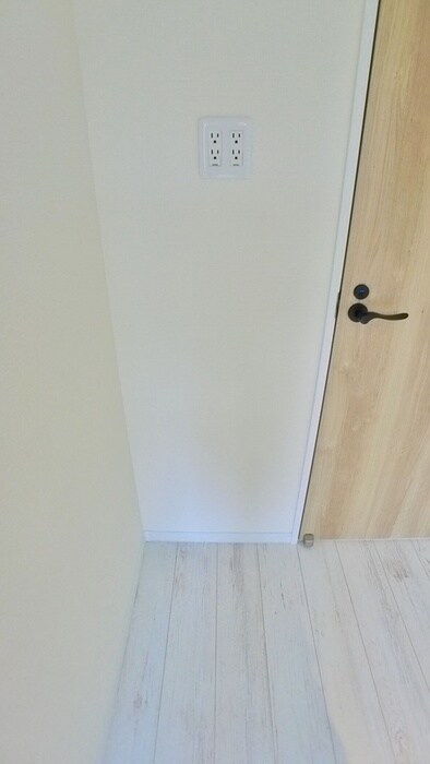 物件内観写真16　(廊下)