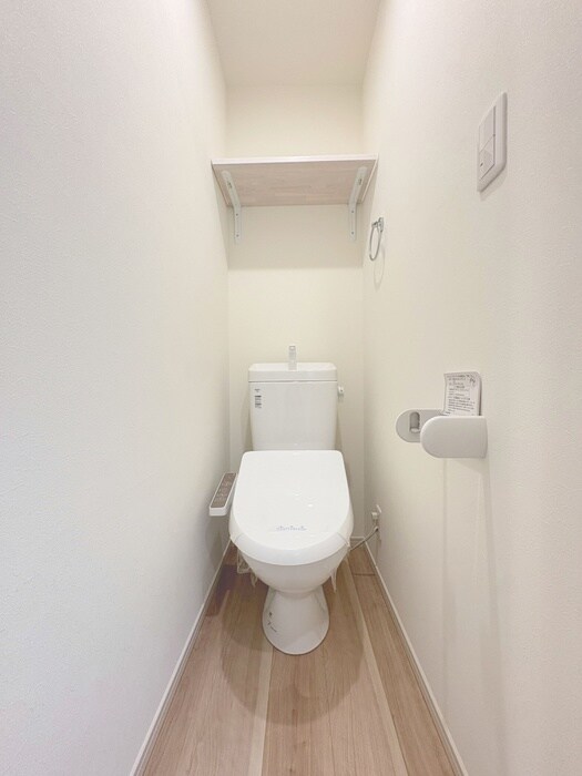 物件内観写真15　(トイレ)