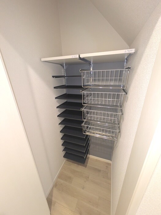 物件内観写真8　(靴箱)