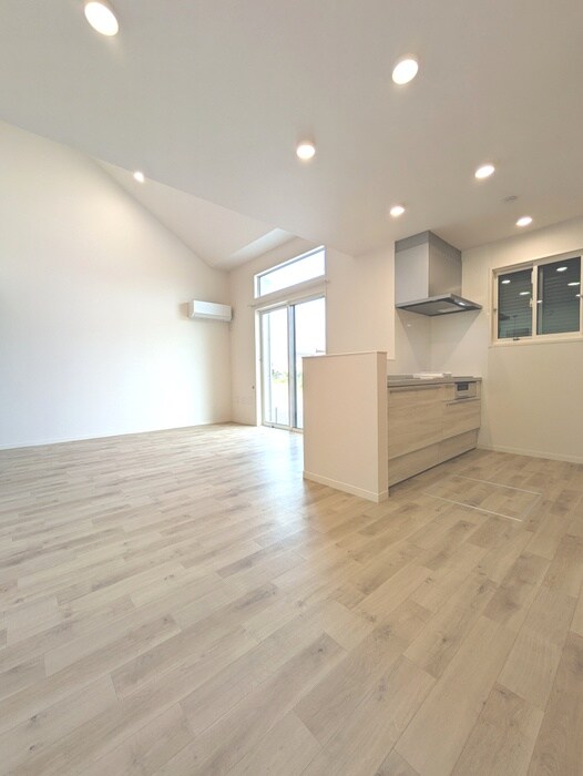 物件内観写真10　(居室)