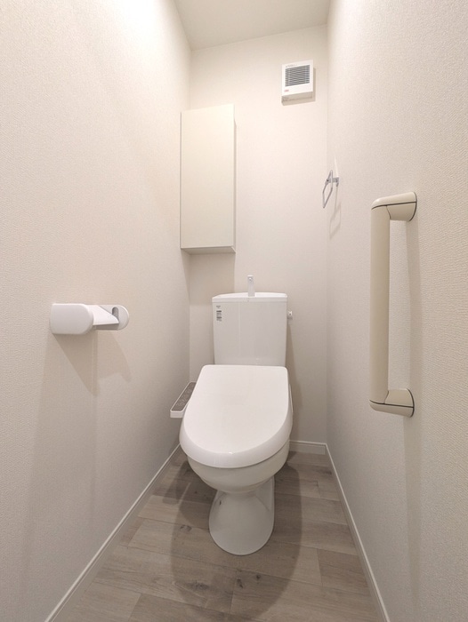 物件内観写真14　(トイレ)