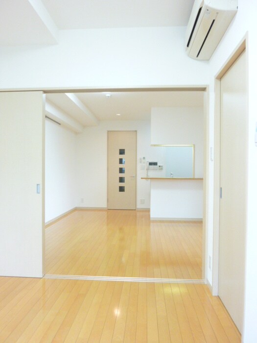 物件内観写真5　(居室)