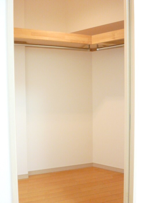 物件内観写真10　(収納)