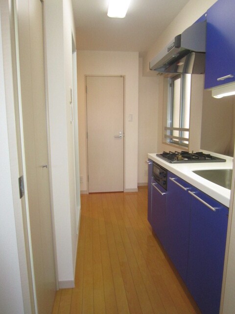 物件内観写真11　(廊下)