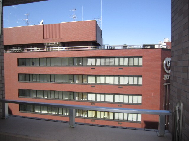 物件内観写真13　(室内からの展望)