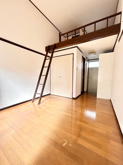 物件内観写真8　(居室)