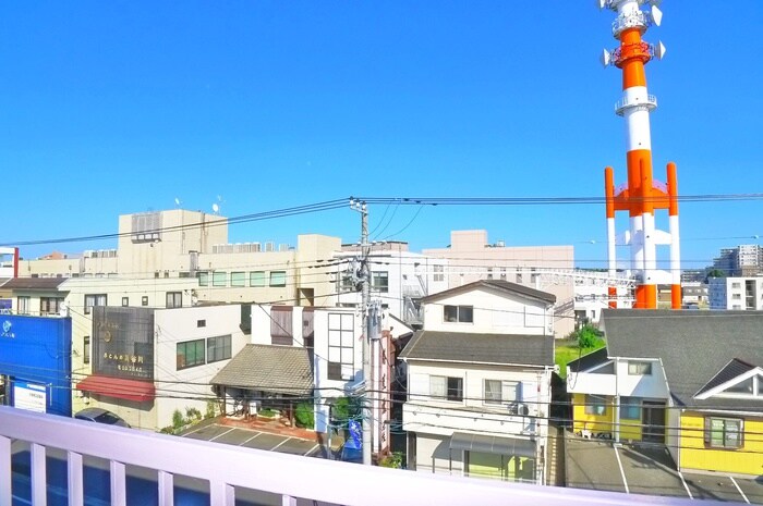 物件内観写真22　(室内からの展望)