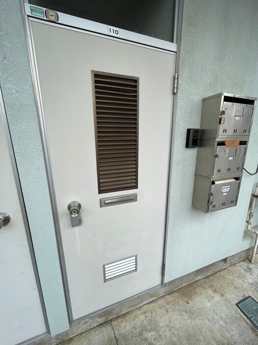 物件内観写真22　(玄関)