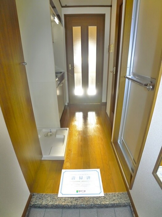 物件内観写真19　(玄関)